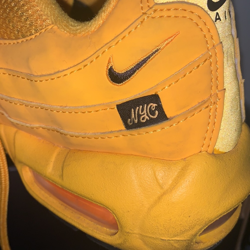 Nikes - Picture 4 of 6